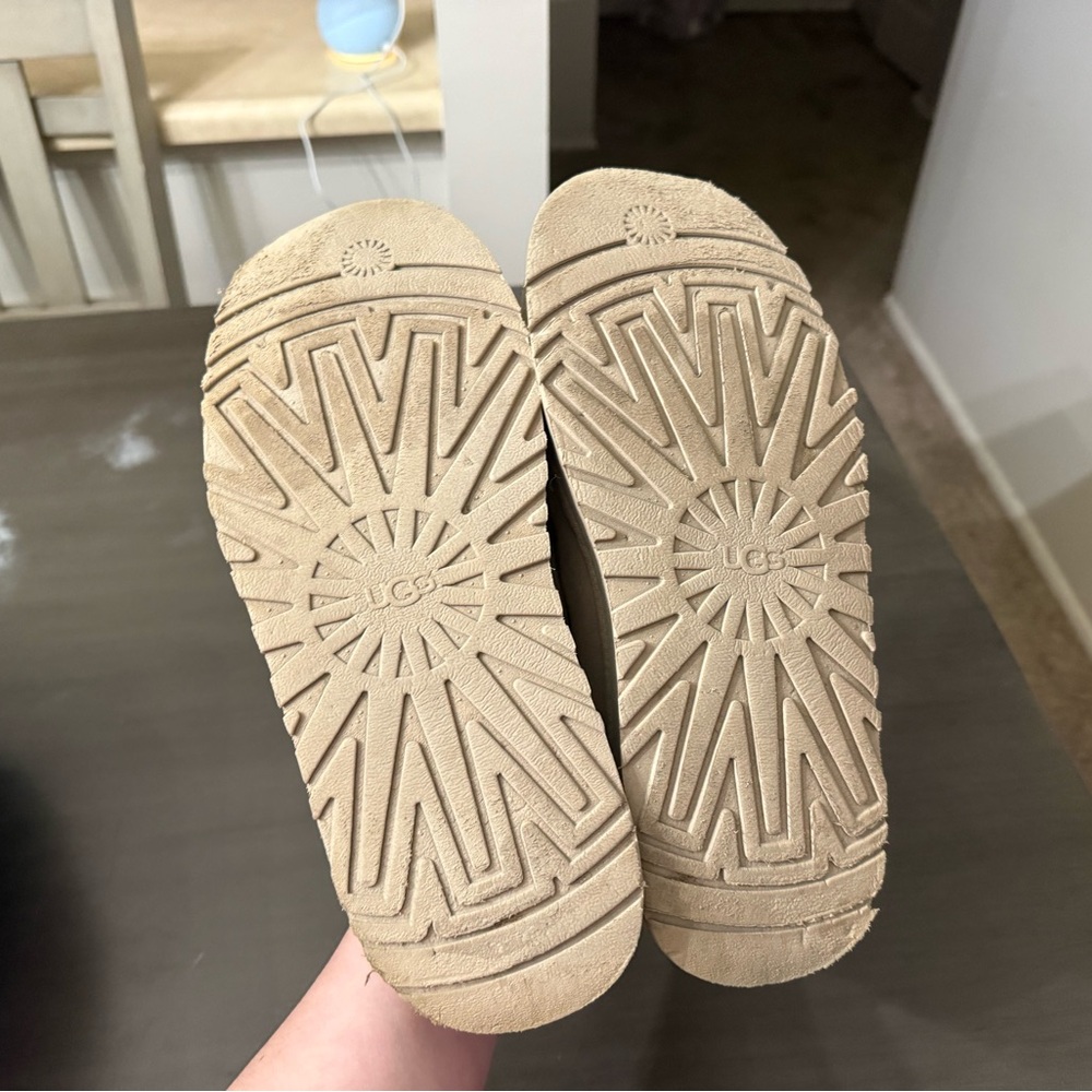 Ugg Slippers - image 7